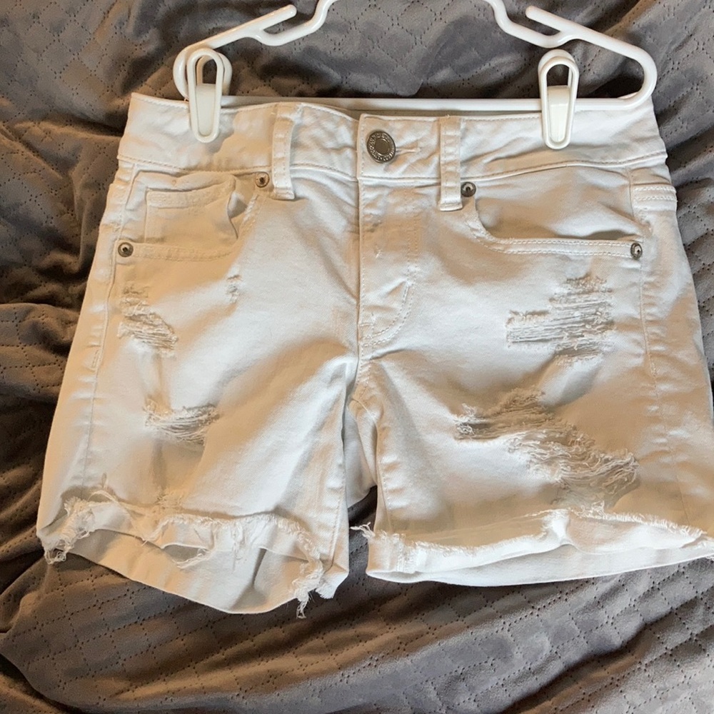 White Ripped American Eagle Super Stretch Shorts